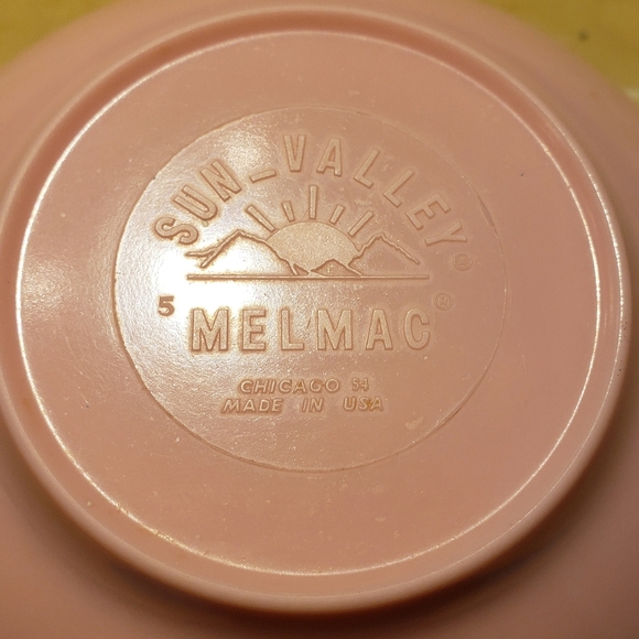 SUN VALLEY 5- ¼ “ Melmac VTG MCM Berry Bowls - Set of 3 - Picture 4 of 8